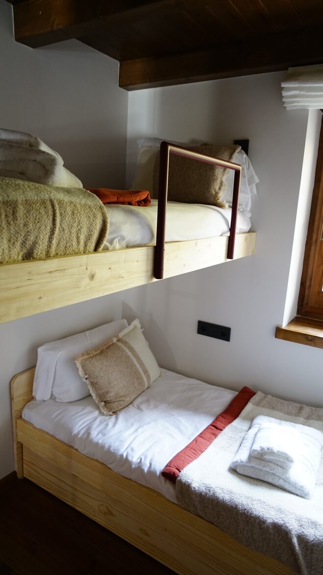 VIVLA| Casa Neret - Bagergue, Lleida, Spain