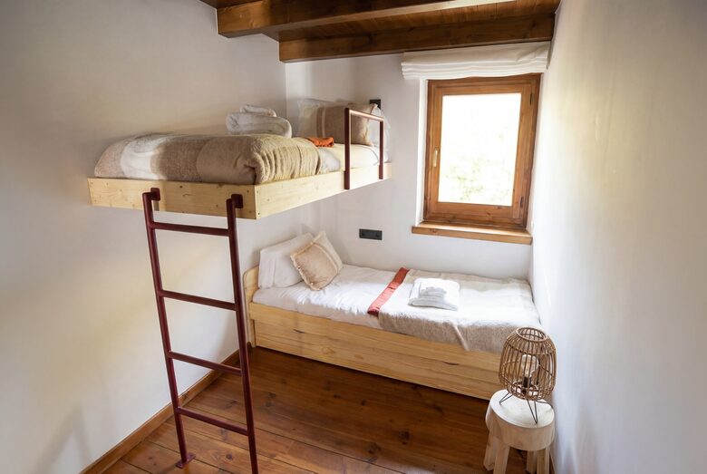 VIVLA| Casa Neret - Bagergue, Lleida, Spain