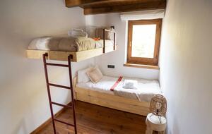 VIVLA| Casa Neret - Bagergue, Lleida, Spain