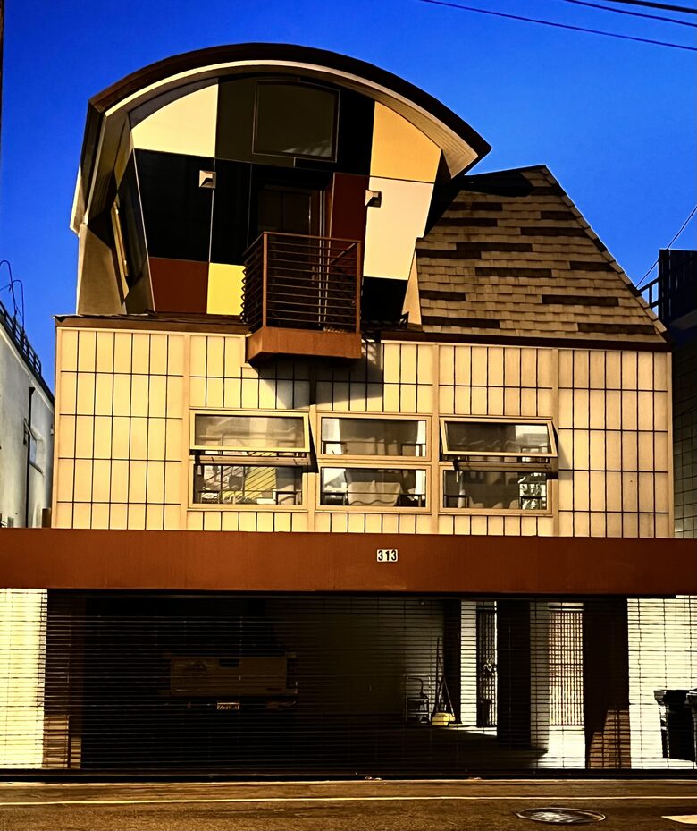 Back alley view (not accessible) Speedway