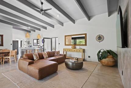 The Bush Den - Hoedspruit, South Africa