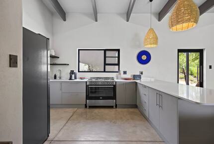 The Bush Den - Hoedspruit, South Africa