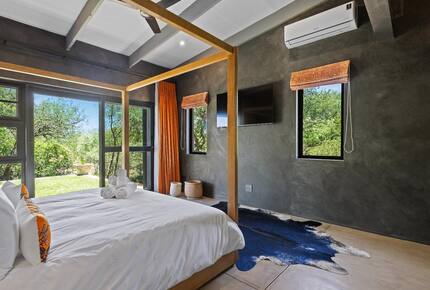 The Bush Den - Hoedspruit, South Africa