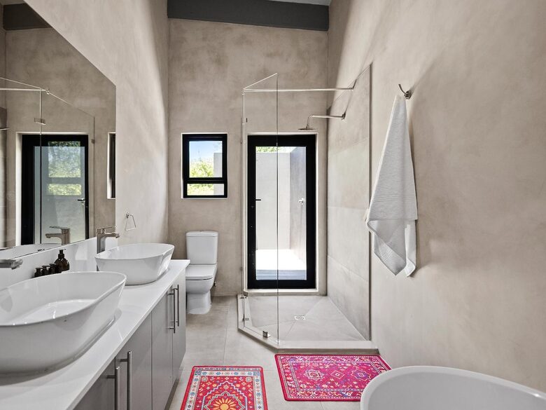 The Bush Den - Hoedspruit, South Africa