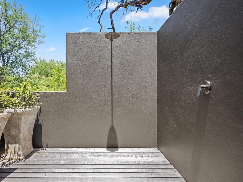 The Bush Den - Hoedspruit, South Africa