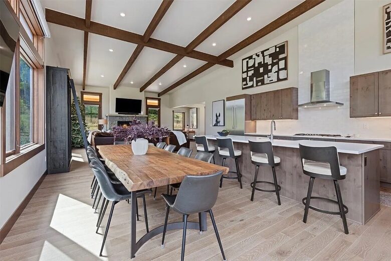 Five-Bedroom Alpine Escape with Forest Views & Resort Amenities - Silverthorne, Colorado