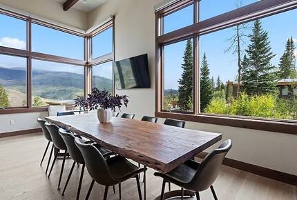 Five-Bedroom Alpine Escape with Forest Views & Resort Amenities - Silverthorne, Colorado