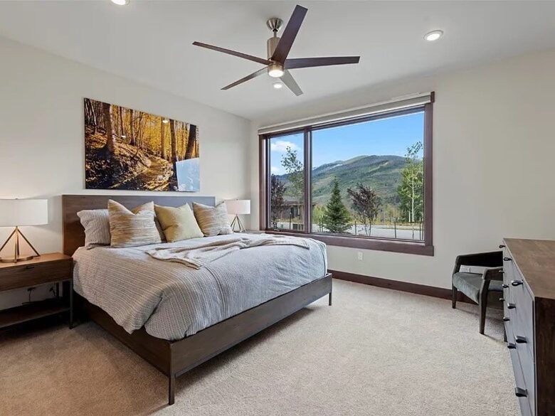 Five-Bedroom Alpine Escape with Forest Views & Resort Amenities - Silverthorne, Colorado