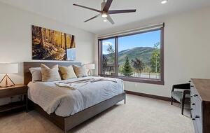 Five-Bedroom Alpine Escape with Forest Views & Resort Amenities - Silverthorne, Colorado