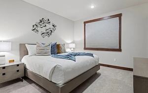 Five-Bedroom Alpine Escape with Forest Views & Resort Amenities - Silverthorne, Colorado