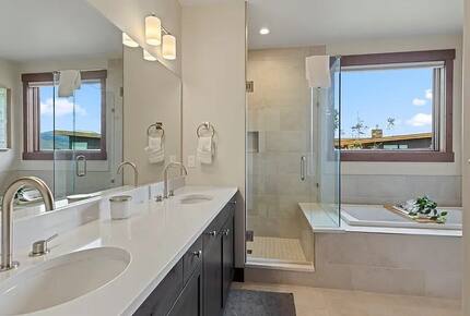 Five-Bedroom Alpine Escape with Forest Views & Resort Amenities - Silverthorne, Colorado