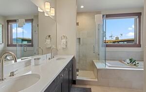 Five-Bedroom Alpine Escape with Forest Views & Resort Amenities - Silverthorne, Colorado