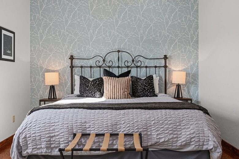 Rustic-Luxury Farmhouse Minutes from Fredericksburg Main Street - Fredericksburg, Texas