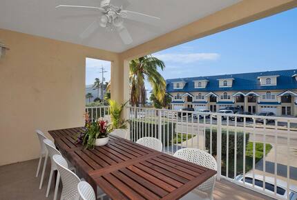 Dockside Escape at Key Colony Beach - Key Colony Beach, Florida
