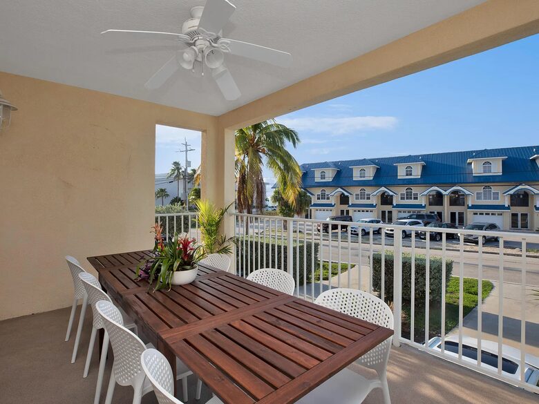 Dockside Escape at Key Colony Beach - Key Colony Beach, Florida