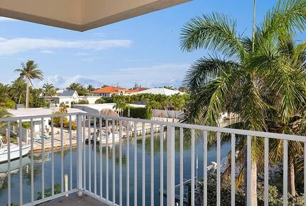 Dockside Escape at Key Colony Beach - Key Colony Beach, Florida