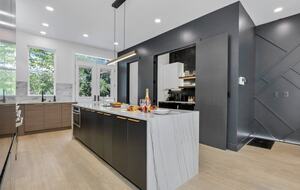 Modern Downtown Luxury Retreat with City Views & Entertainment Areas - Columbus, Ohio