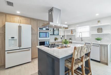 Waterfront Grandeur on Anna Maria - Holmes Beach, Florida