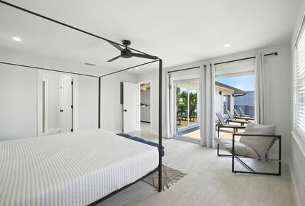 Waterfront Grandeur on Anna Maria - Holmes Beach, Florida