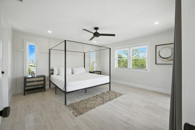 Waterfront Grandeur on Anna Maria - Holmes Beach, Florida