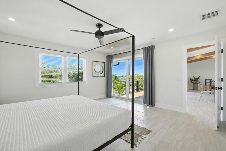 Waterfront Grandeur on Anna Maria - Holmes Beach, Florida