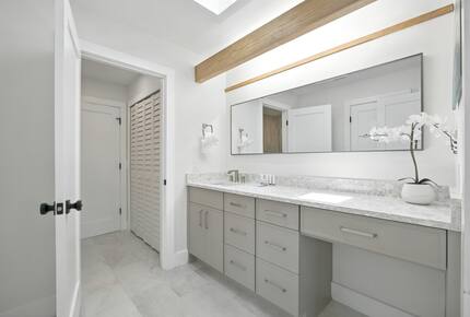 Waterfront Grandeur on Anna Maria - Holmes Beach, Florida