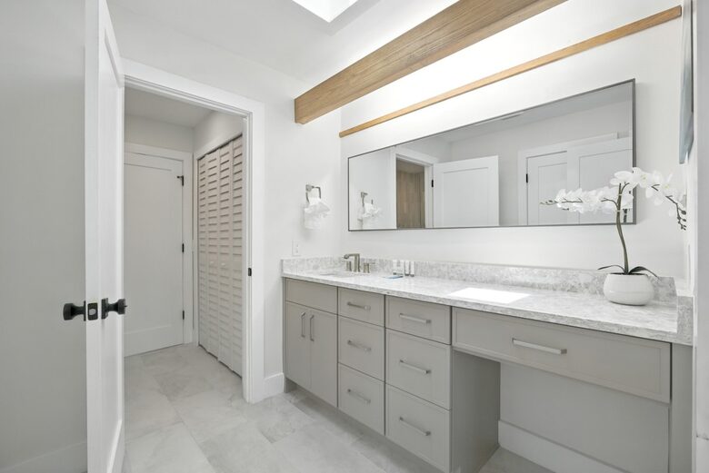 Waterfront Grandeur on Anna Maria - Holmes Beach, Florida