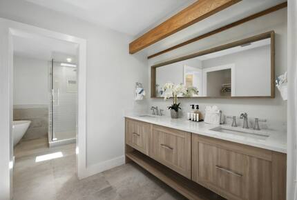 Waterfront Grandeur on Anna Maria - Holmes Beach, Florida