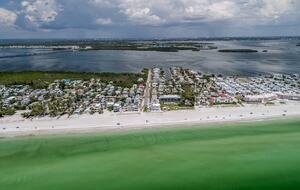 Waterfront Grandeur on Anna Maria - Holmes Beach, Florida