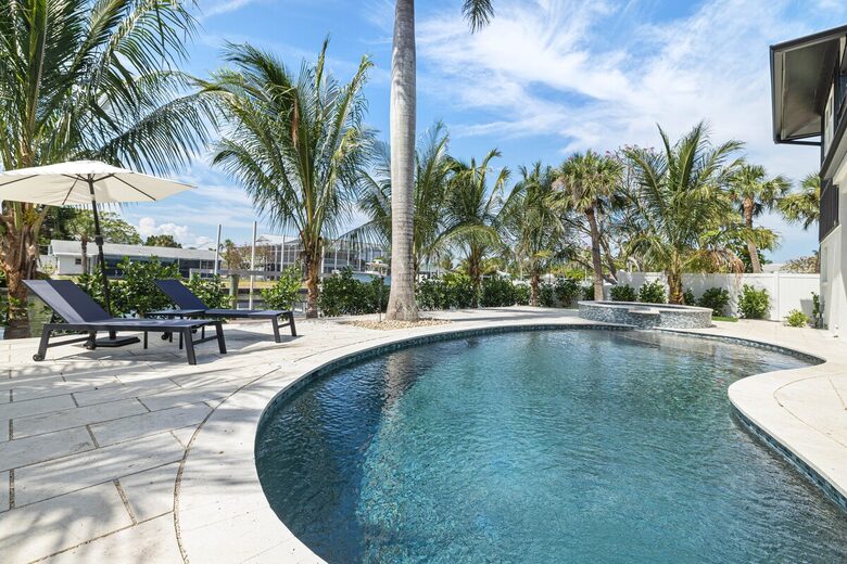 Waterfront Grandeur on Anna Maria - Holmes Beach, Florida