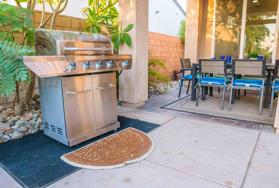 Terra Lago Waterfront Escape - Indio, California