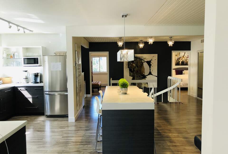 Niagara Riverfront Contemporary Retreat - Niagara-on-the-Lake, Canada