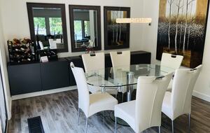 Niagara Riverfront Contemporary Retreat - Niagara-on-the-Lake, Canada