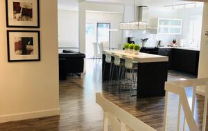 Niagara Riverfront Contemporary Retreat - Niagara-on-the-Lake, Canada