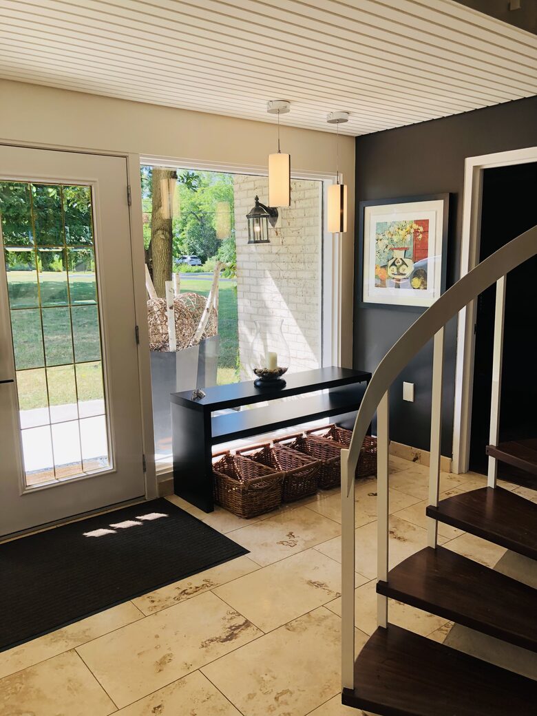 Niagara Riverfront Contemporary Retreat - Niagara-on-the-Lake, Canada