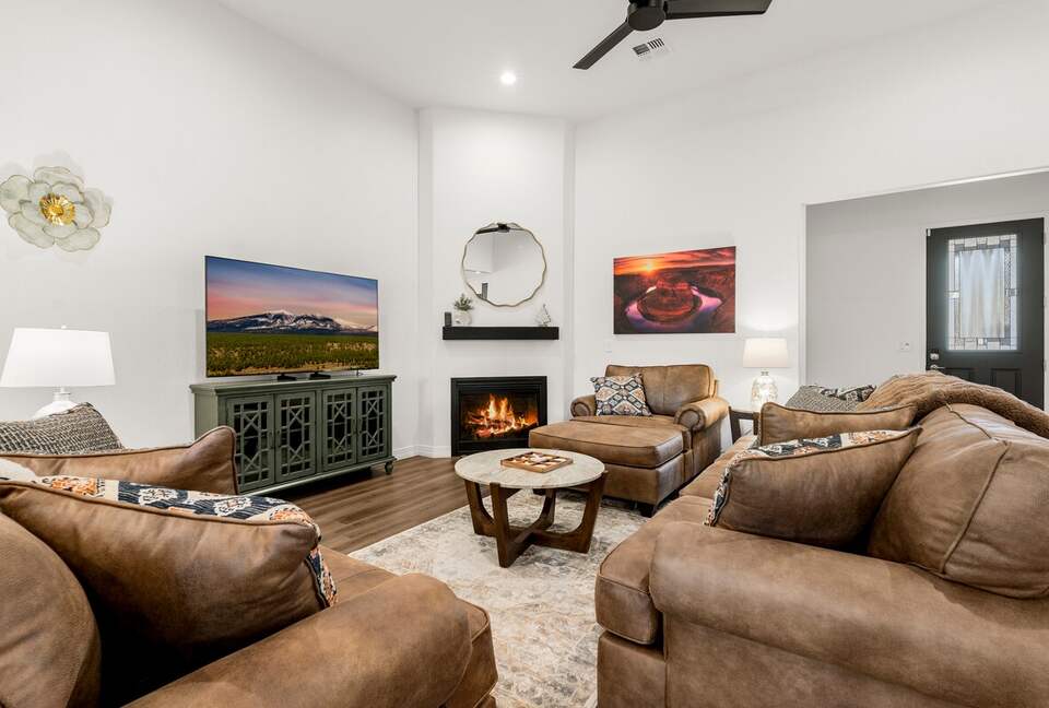 Pineview Retreat | Modern Flagstaff Getaway - Flagstaff, Arizona