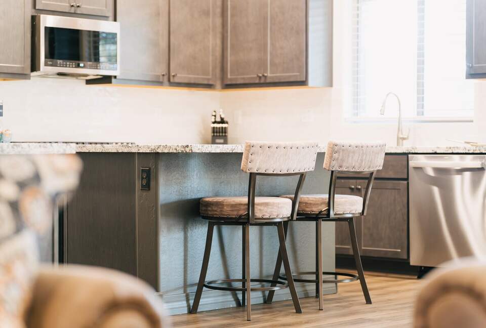 Pineview Retreat | Modern Flagstaff Getaway - Flagstaff, Arizona