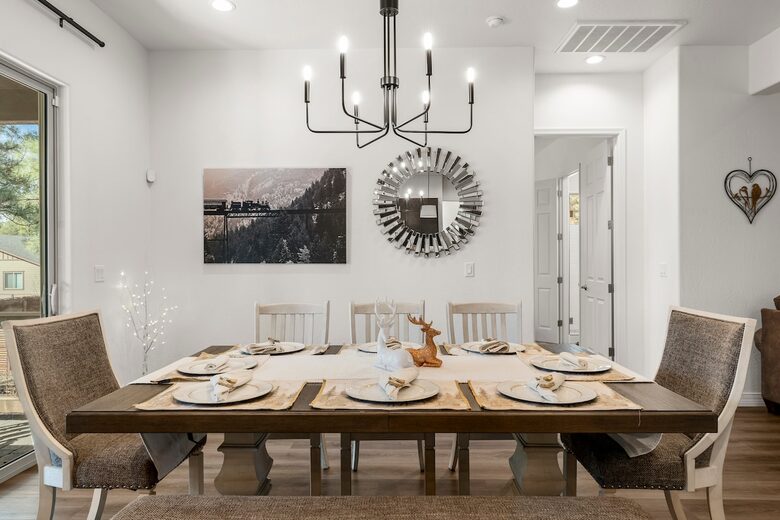 Pineview Retreat | Modern Flagstaff Getaway - Flagstaff, Arizona