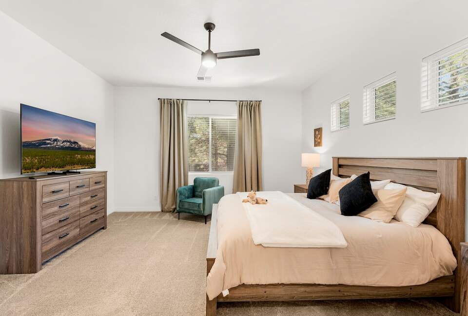Pineview Retreat | Modern Flagstaff Getaway - Flagstaff, Arizona