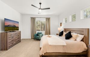 Pineview Retreat | Modern Flagstaff Getaway - Flagstaff, Arizona