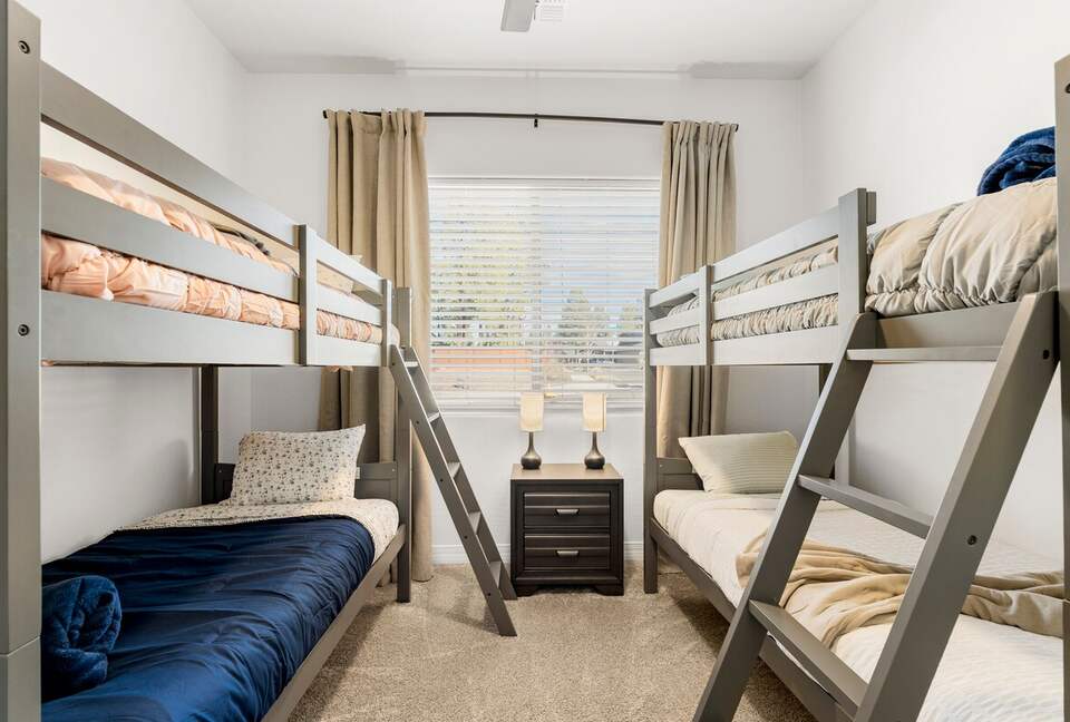 Pineview Retreat | Modern Flagstaff Getaway - Flagstaff, Arizona