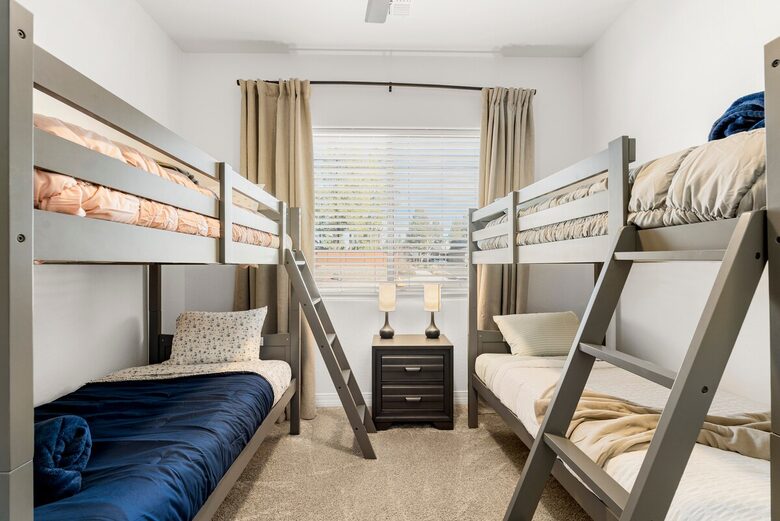 Pineview Retreat | Modern Flagstaff Getaway - Flagstaff, Arizona