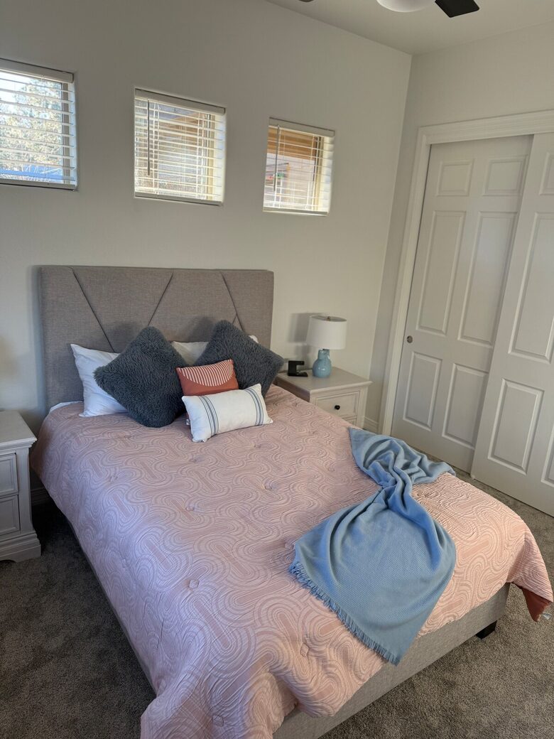 Pineview Retreat | Modern Flagstaff Getaway - Flagstaff, Arizona