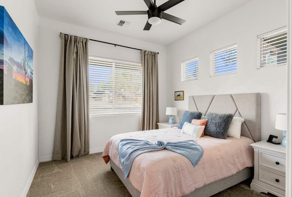 Pineview Retreat | Modern Flagstaff Getaway - Flagstaff, Arizona