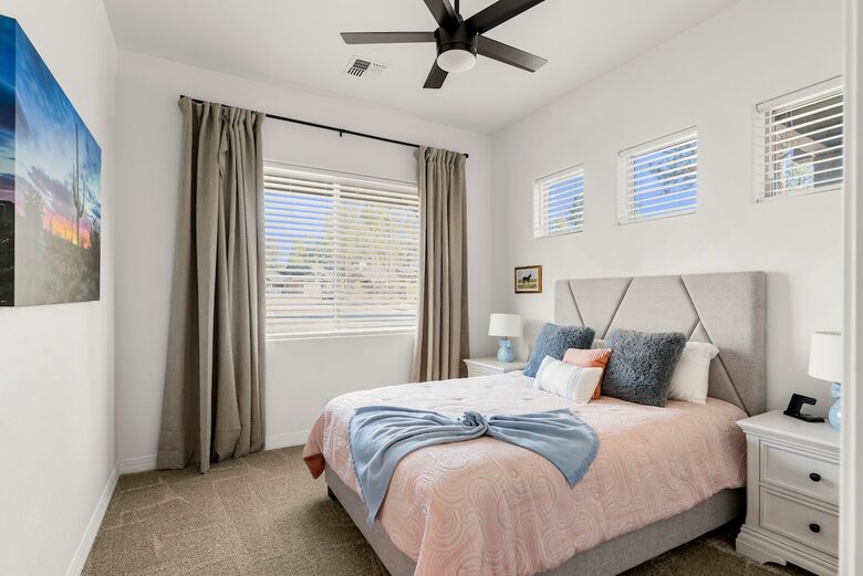 Pineview Retreat | Modern Flagstaff Getaway - Flagstaff, Arizona