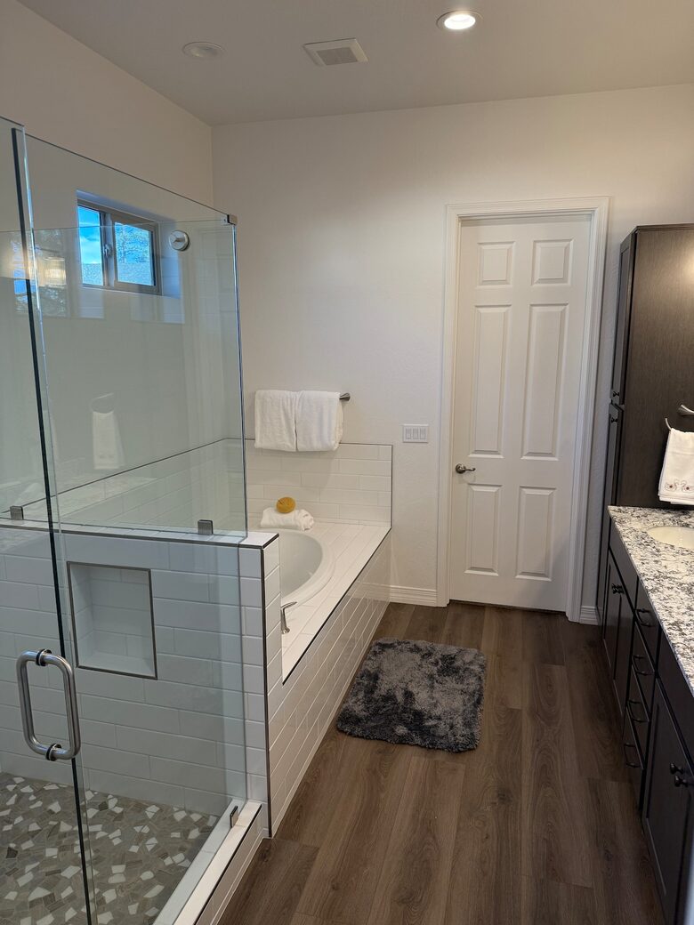 Pineview Retreat | Modern Flagstaff Getaway - Flagstaff, Arizona