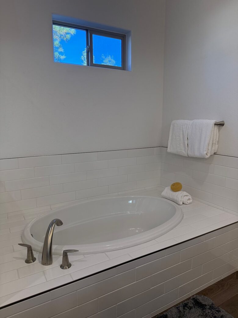 Pineview Retreat | Modern Flagstaff Getaway - Flagstaff, Arizona