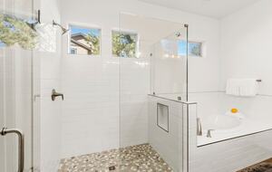 Pineview Retreat | Modern Flagstaff Getaway - Flagstaff, Arizona