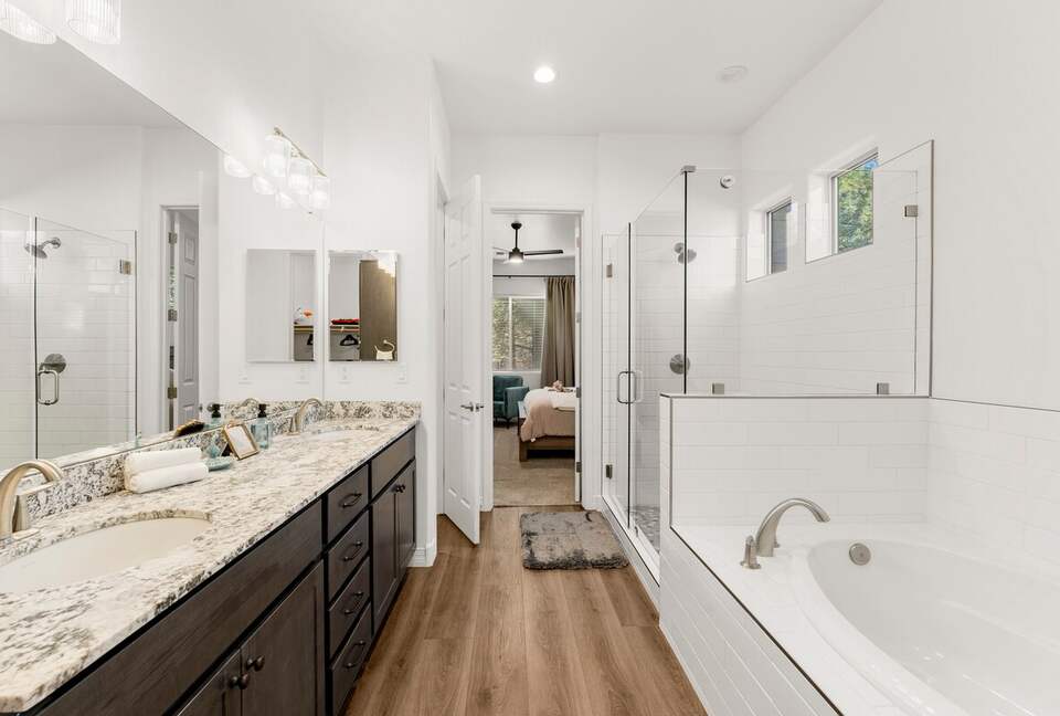 Pineview Retreat | Modern Flagstaff Getaway - Flagstaff, Arizona