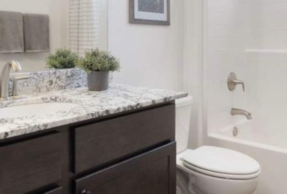 Pineview Retreat | Modern Flagstaff Getaway - Flagstaff, Arizona